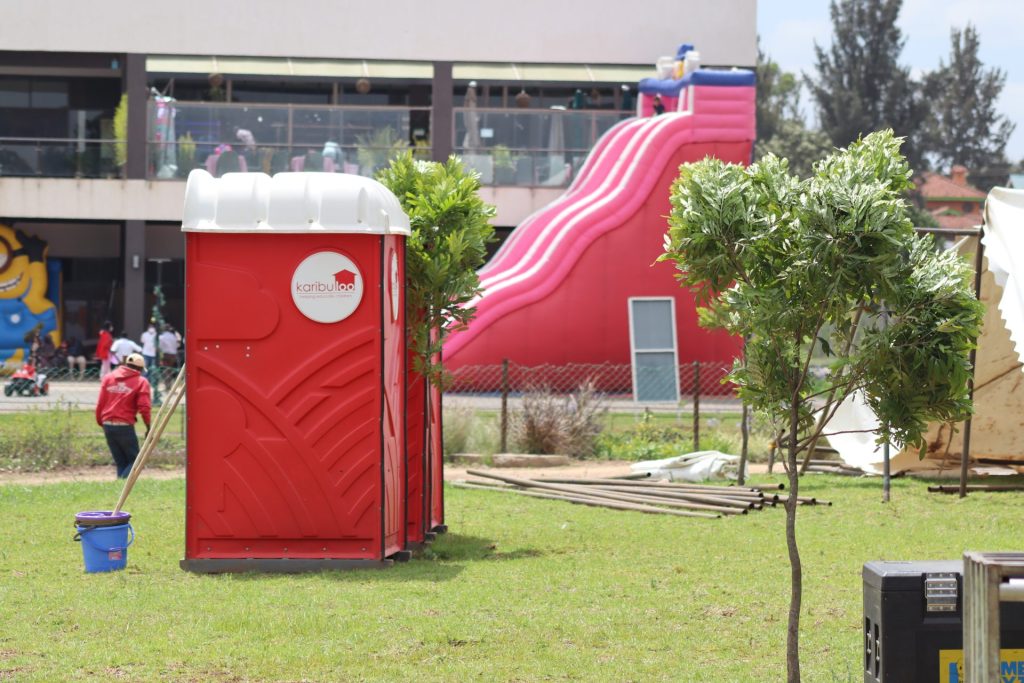 Karibu Loo's portable toilets: Clean, hygienic, and accessible facilities for your event.